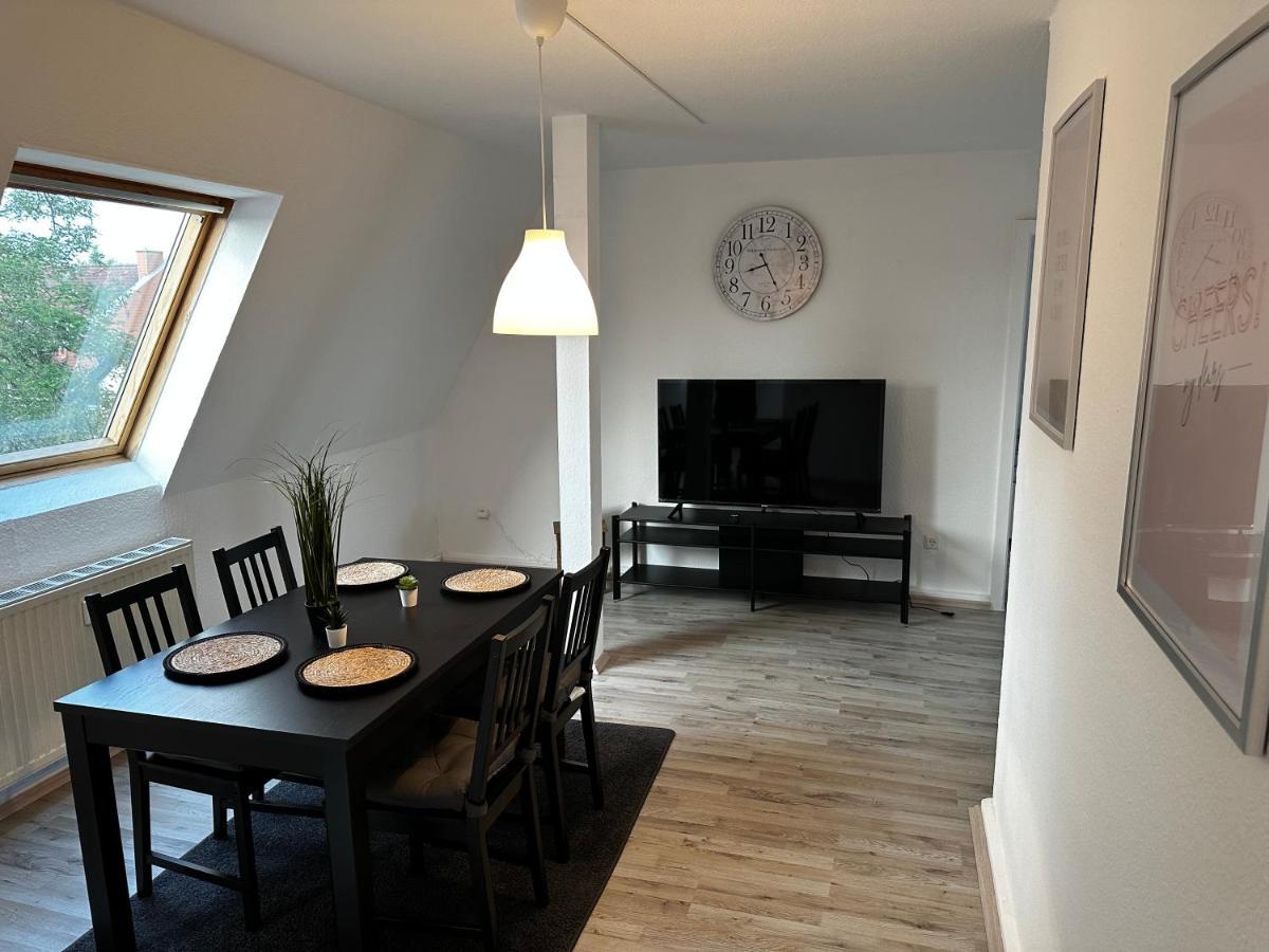 A&V Apartments Schoene Dachgeschoss Wohnung Apt Sterne Gelsenkirchen Exterior foto